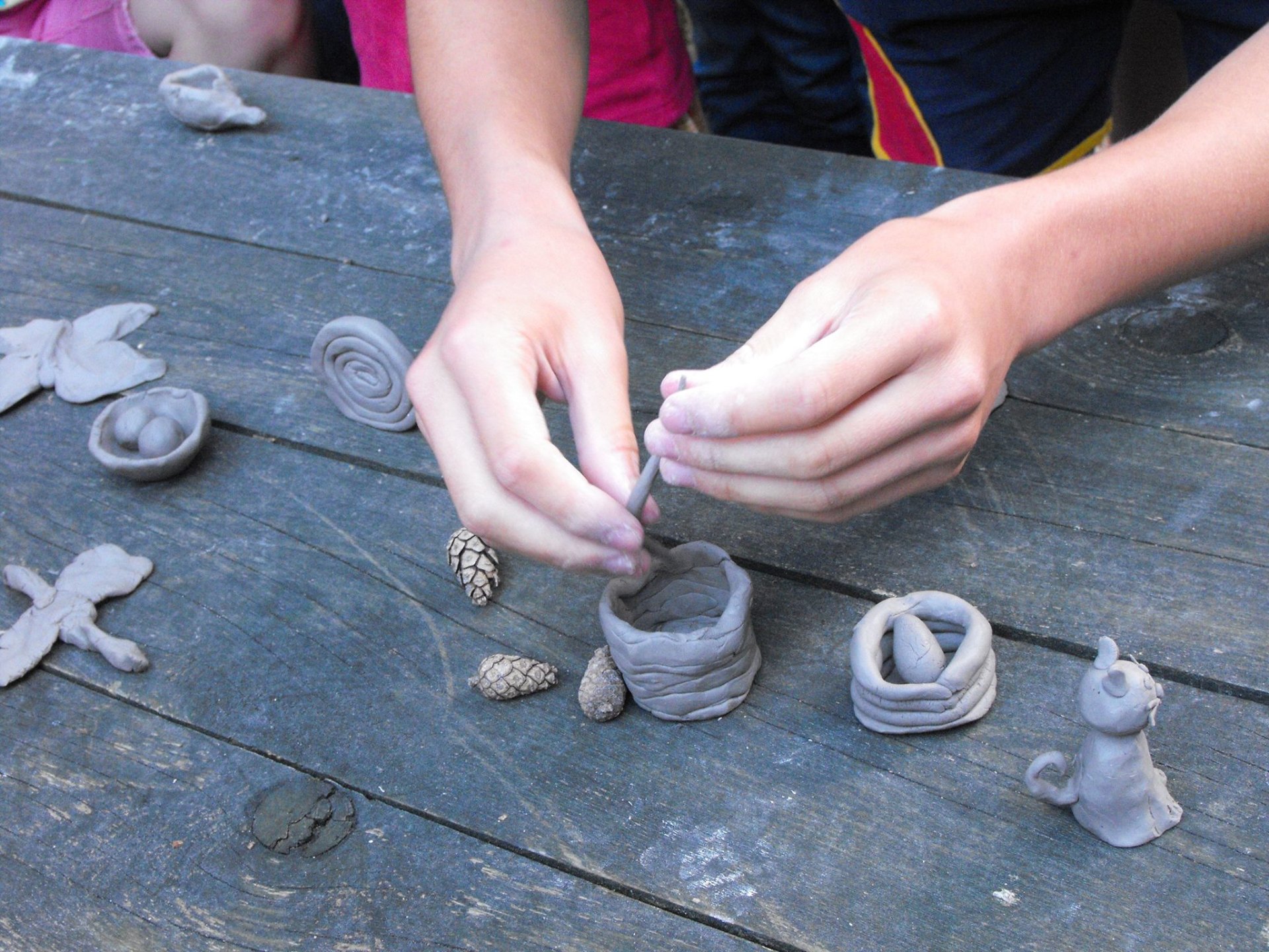 Lepienie z gliny — okarynki i figurki